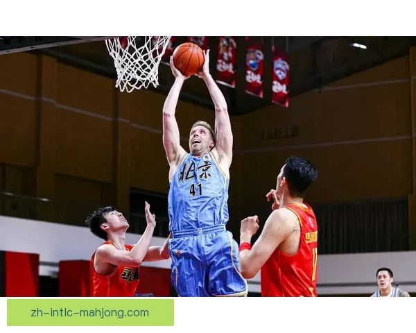 纳特斯与车诺斯激战成1比1平局赛事精彩回顾